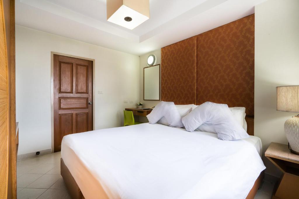 Bella Villa Prima Pattaya Exterior foto